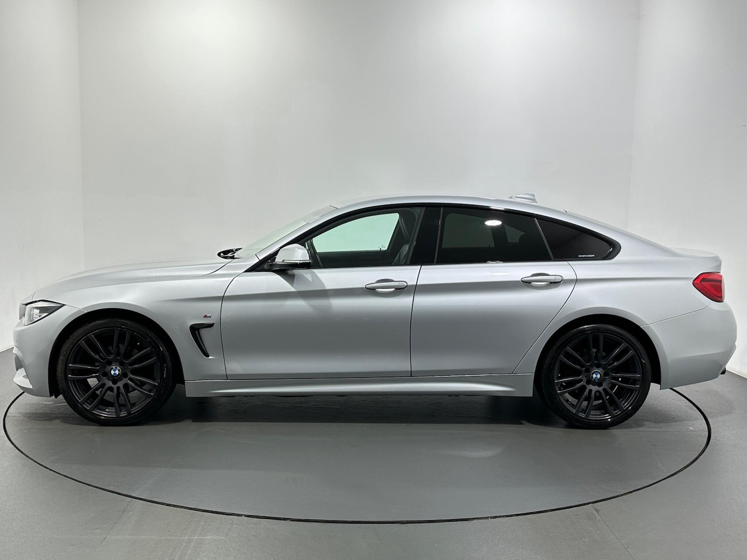 Used BMW 4 Series 2019 for sale - 76878930: Photo 5