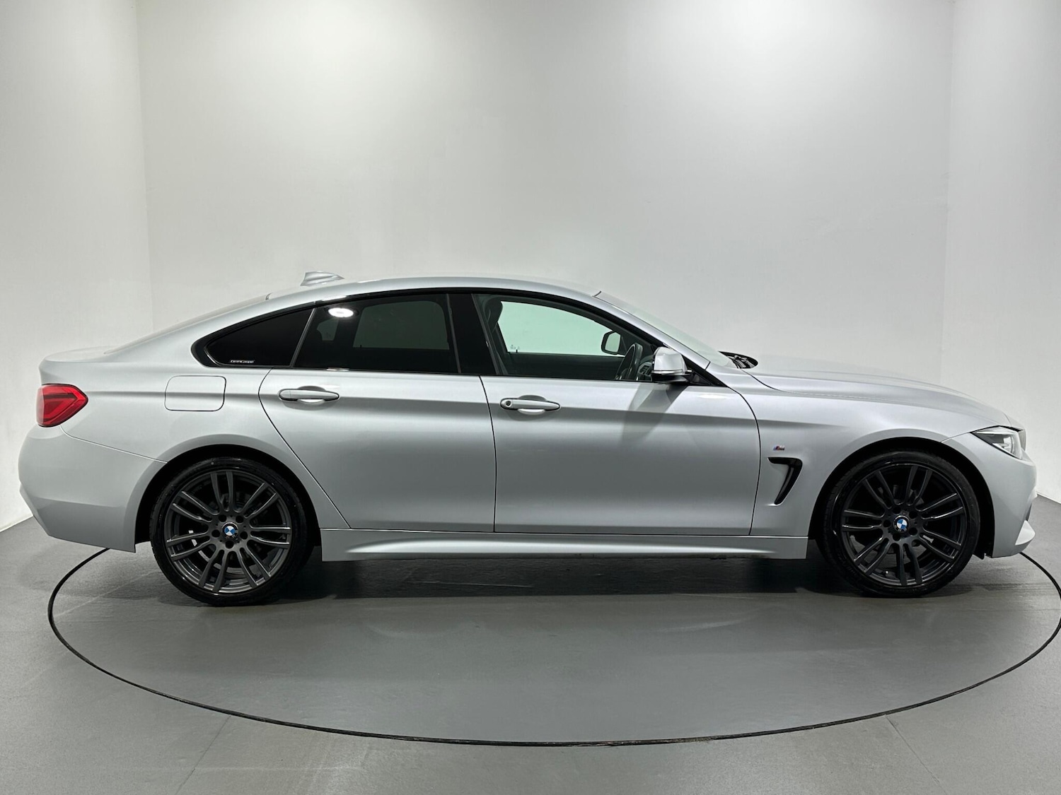 Used BMW 4 Series 2019 for sale - 76878930: Photo 9