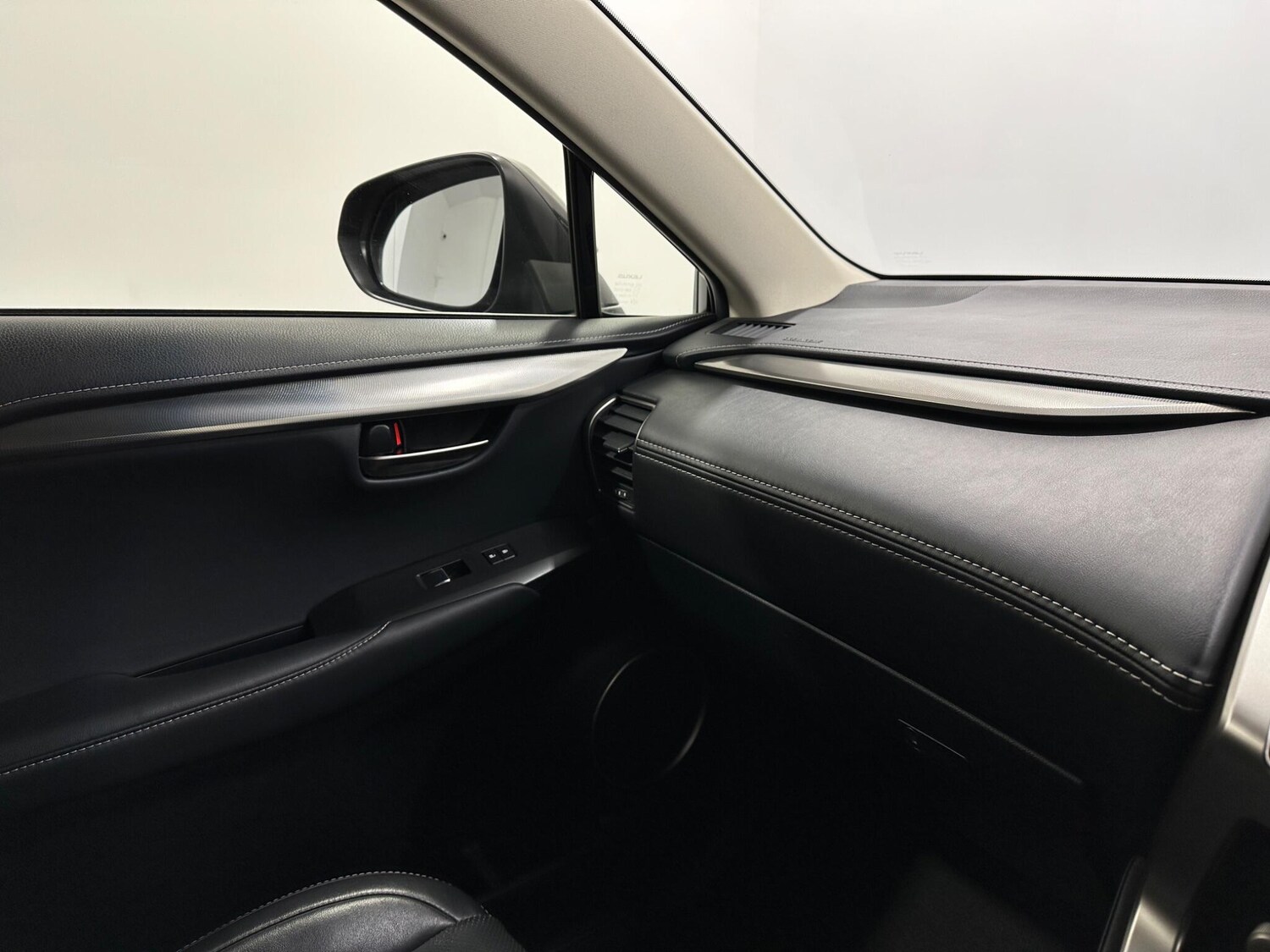 Used Lexus NX for sale - 77496385: Photo 27