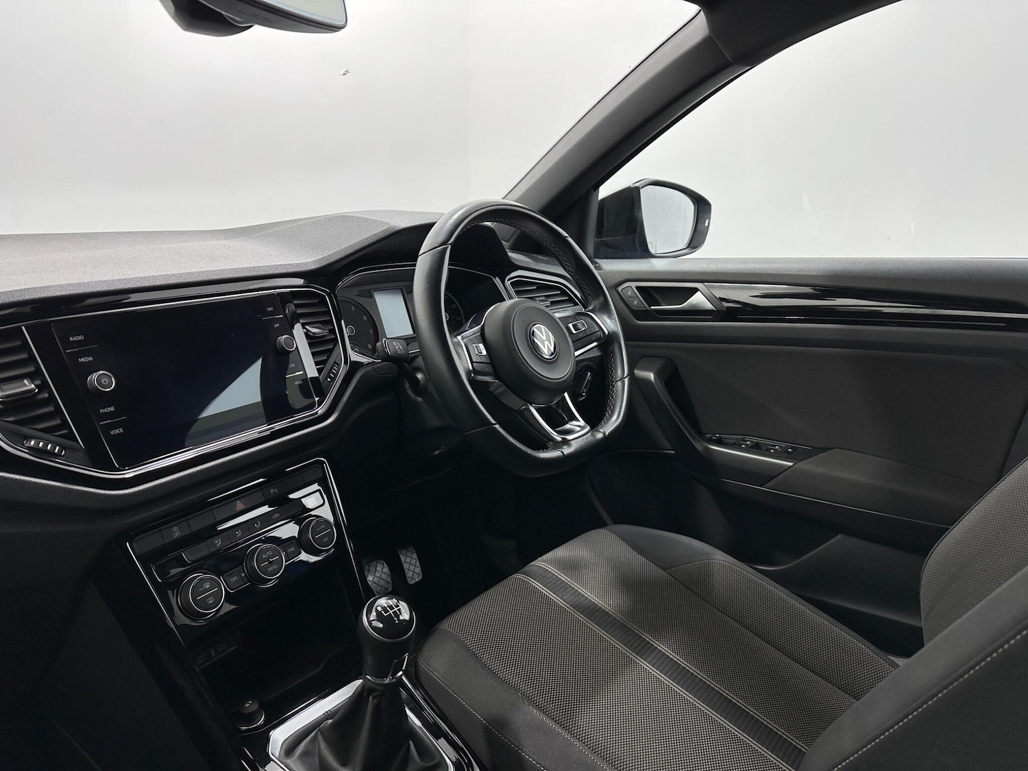 Used Volkswagen T-Roc 2021 for sale - 77344516: Photo 29