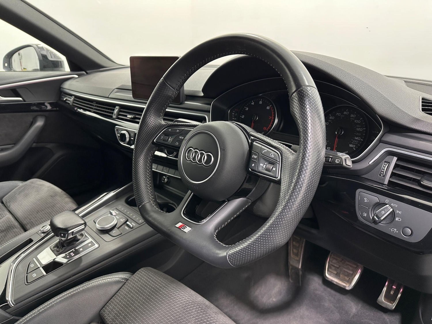 Used Audi A4 2019 for sale - 78204056: Photo 10