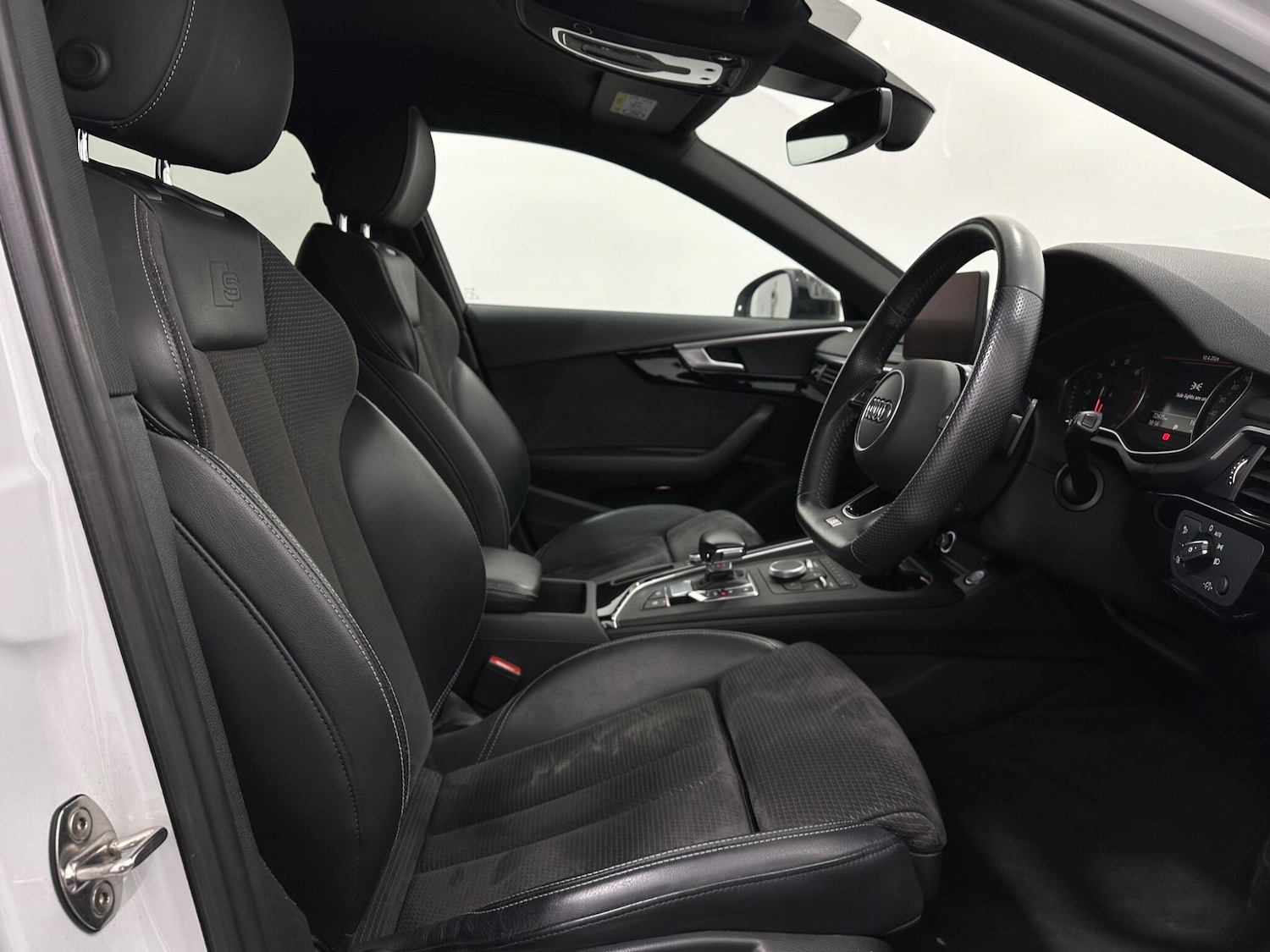 Used Audi A4 2019 for sale - 78204056: Photo 32