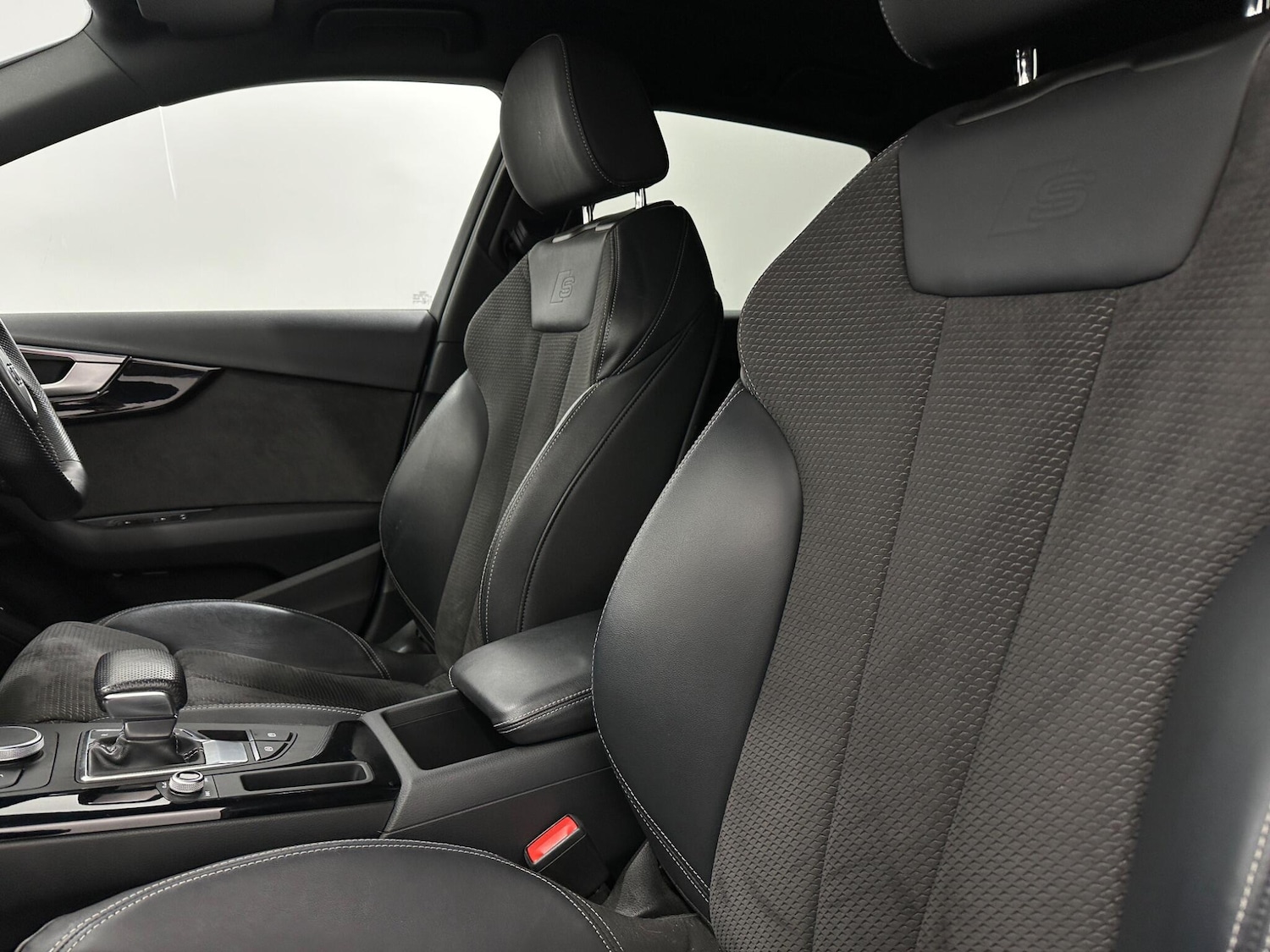 Used Audi A4 2019 for sale - 78204056: Photo 37