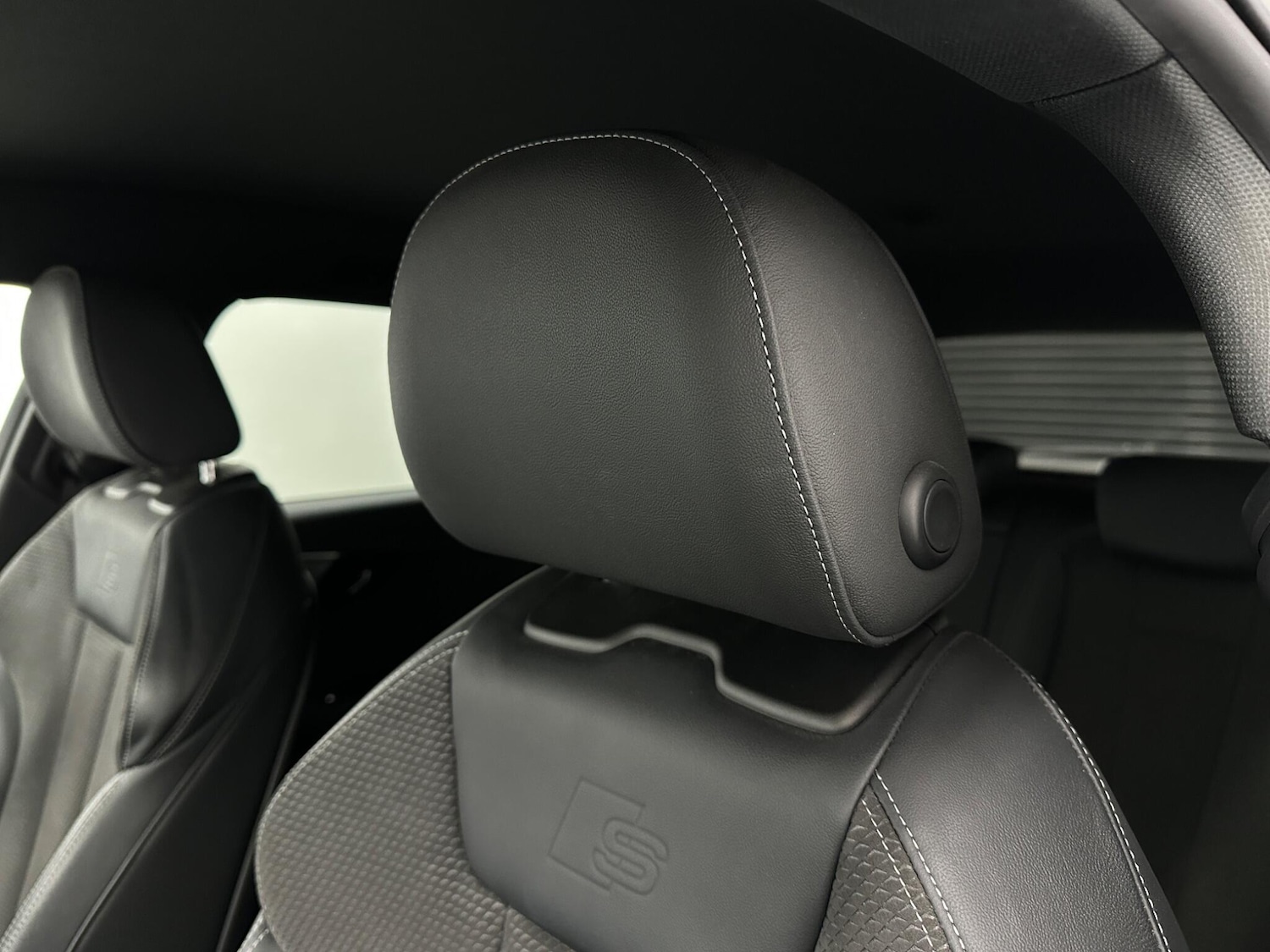 Used Audi A4 2019 for sale - 78204056: Photo 38