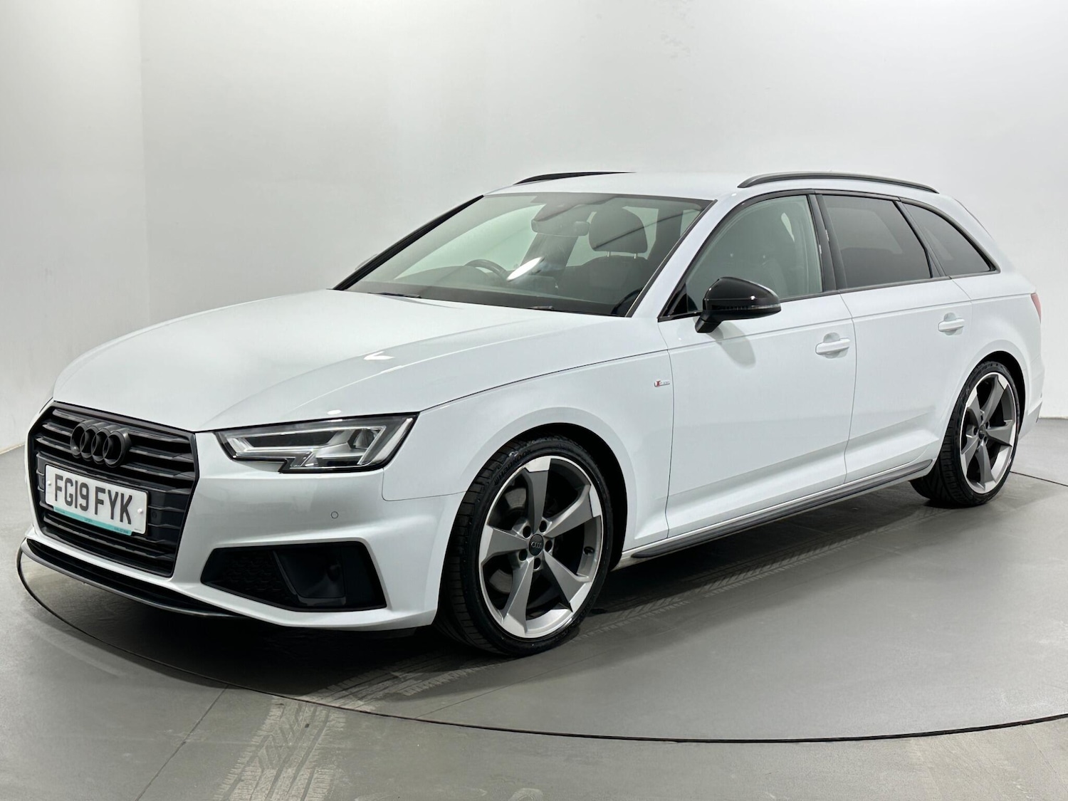 Used Audi A4 2019 for sale - 78204056: Photo 4