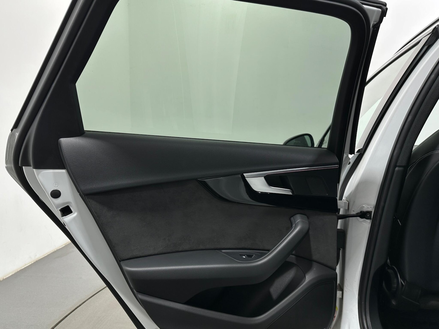 Used Audi A4 2019 for sale - 78204056: Photo 42