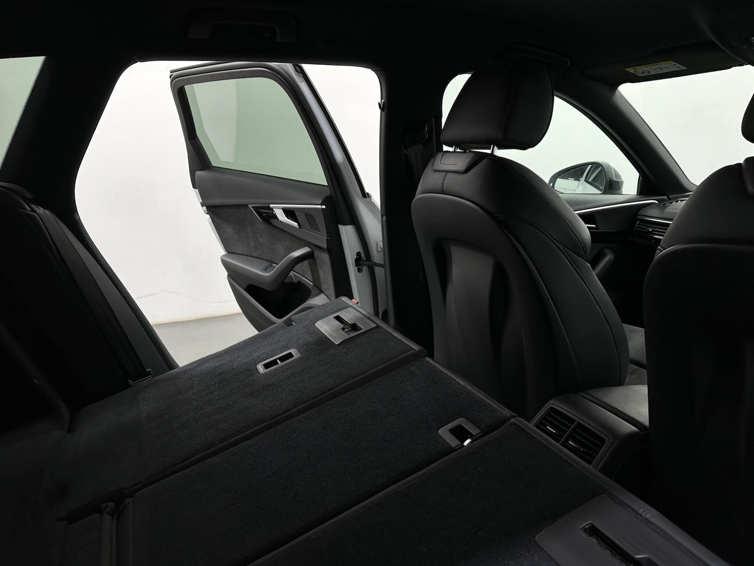 Used Audi A4 2019 for sale - 78204056: Photo 48