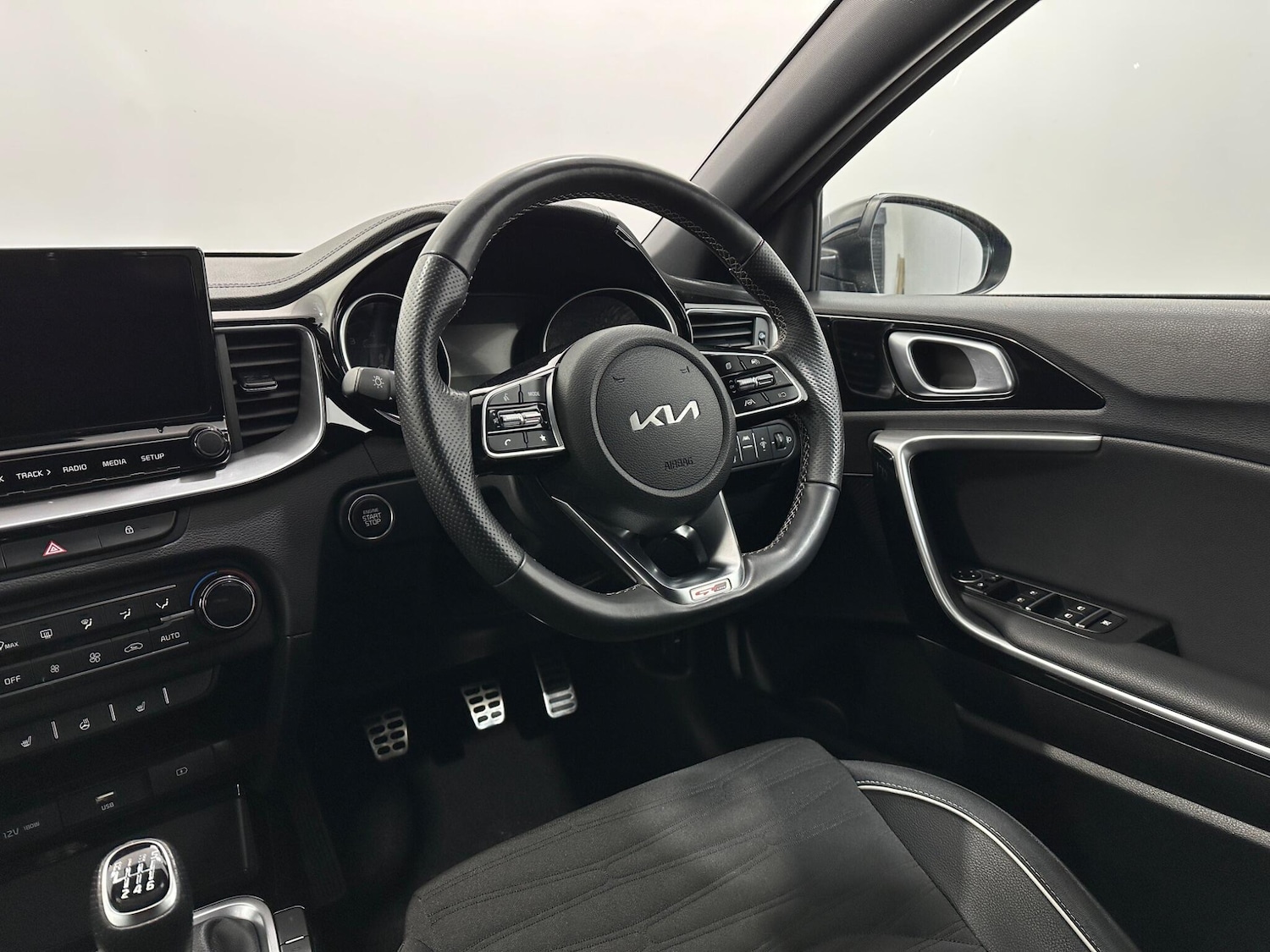 Used Kia Ceed 2022 for sale - 77549952: Photo 11