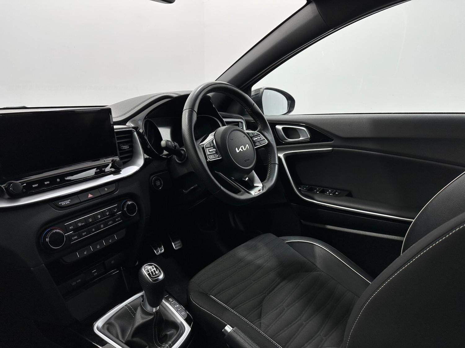 Used Kia Ceed 2022 for sale - 77549952: Photo 32