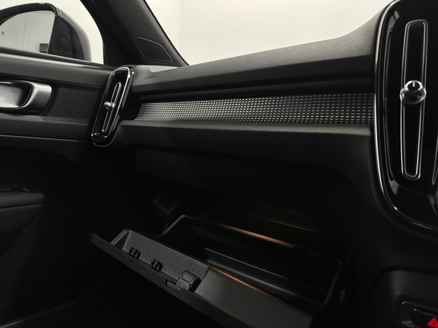 Used Volvo XC40 2021 for sale - 76878815: Photo 26