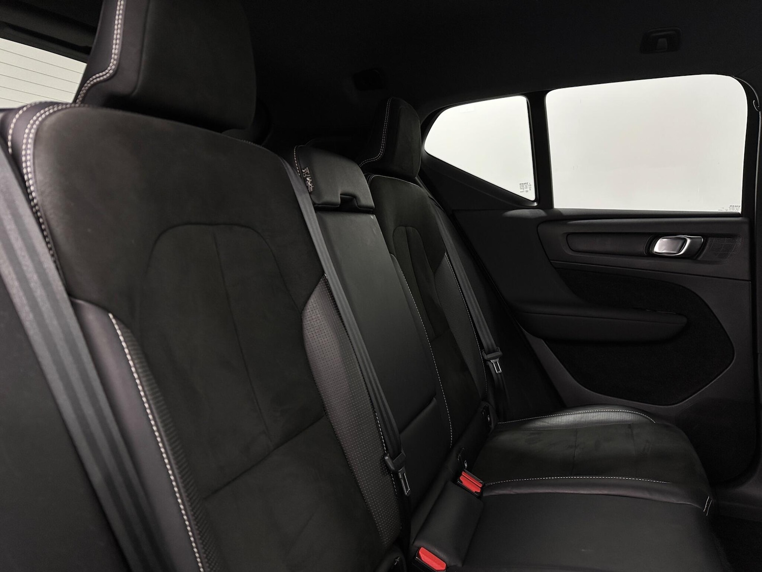 Used Volvo XC40 2021 for sale - 76878815: Photo 40