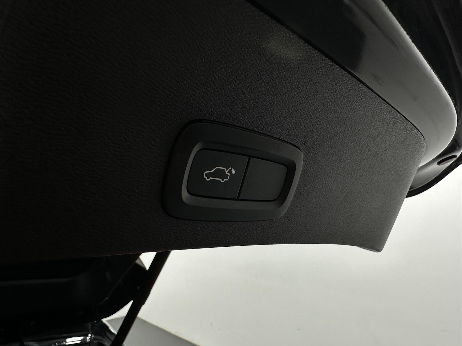 Used Volvo XC40 2021 for sale - 76878815: Photo 45