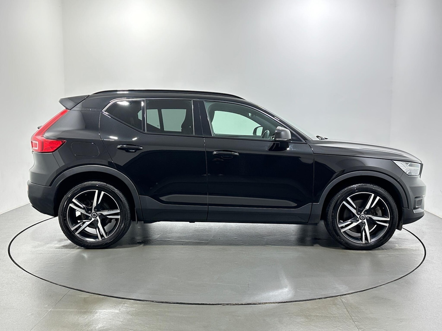 Used Volvo XC40 2021 for sale - 76878815: Photo 9