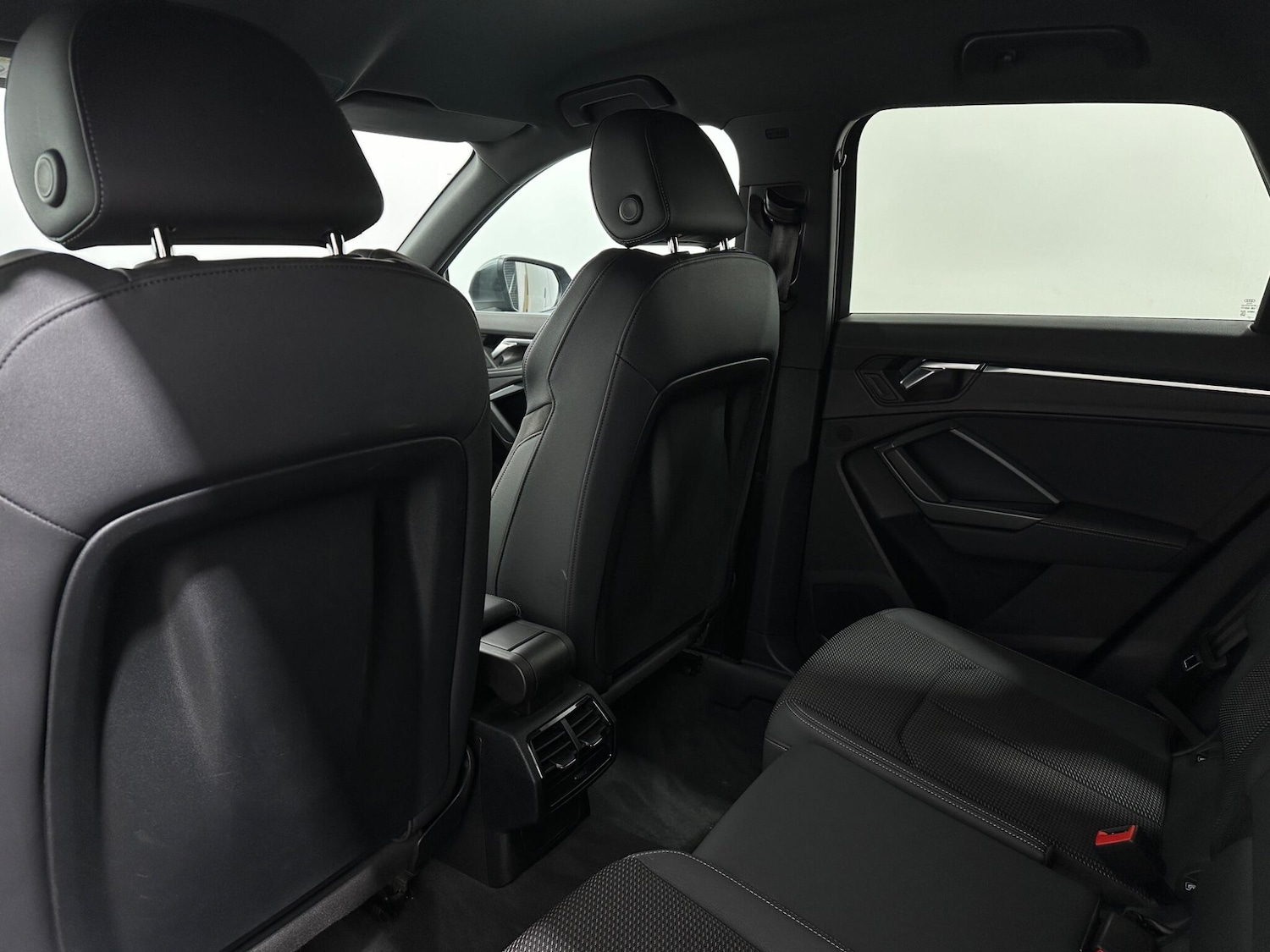 Used Audi Q3 2021 for sale - 77016119: Photo 37