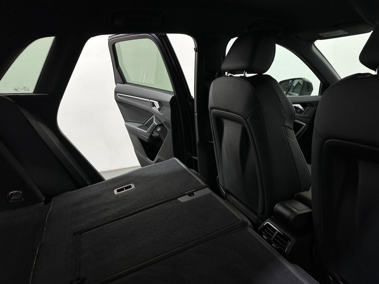 Used Audi Q3 2021 for sale - 77016119: Photo 45