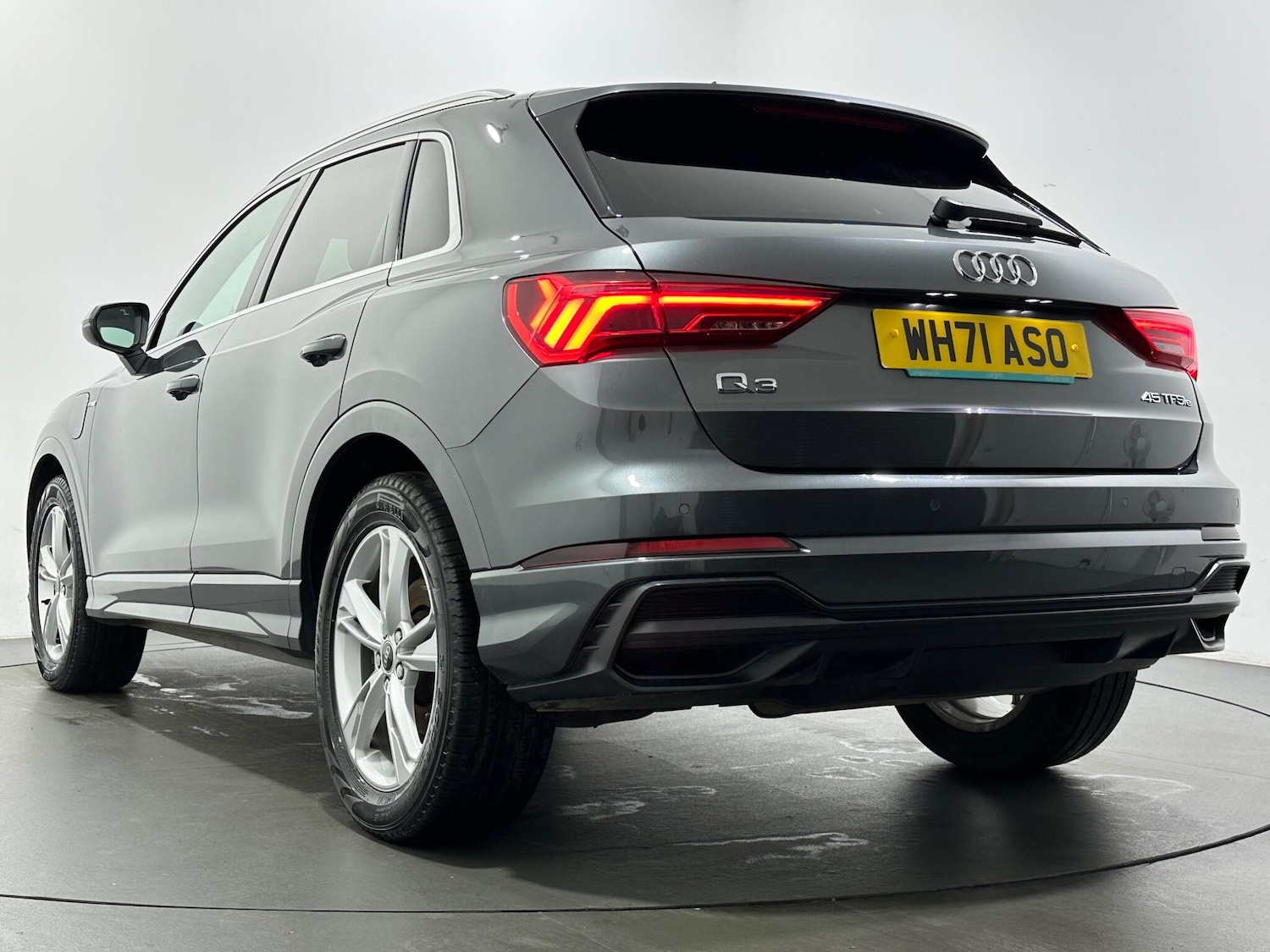 Used Audi Q3 2021 for sale - 77016119: Photo 48