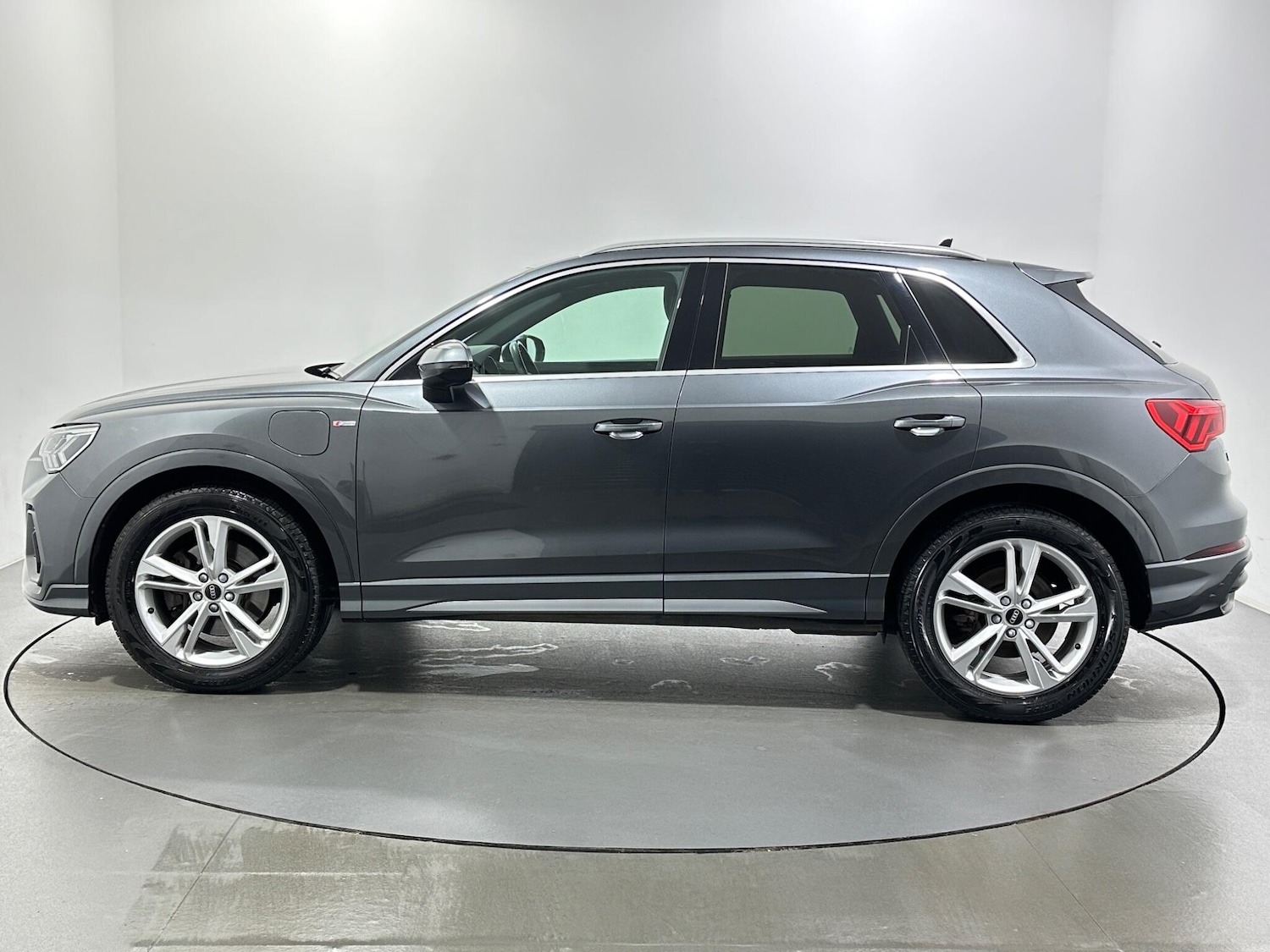 Used Audi Q3 2021 for sale - 77016119: Photo 5
