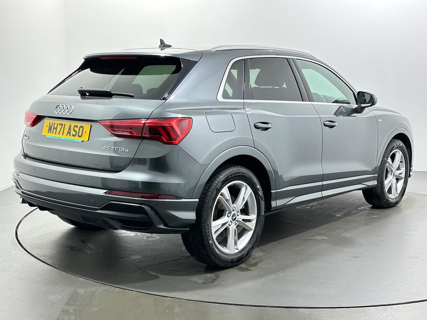 Used Audi Q3 2021 for sale - 77016119: Photo 8