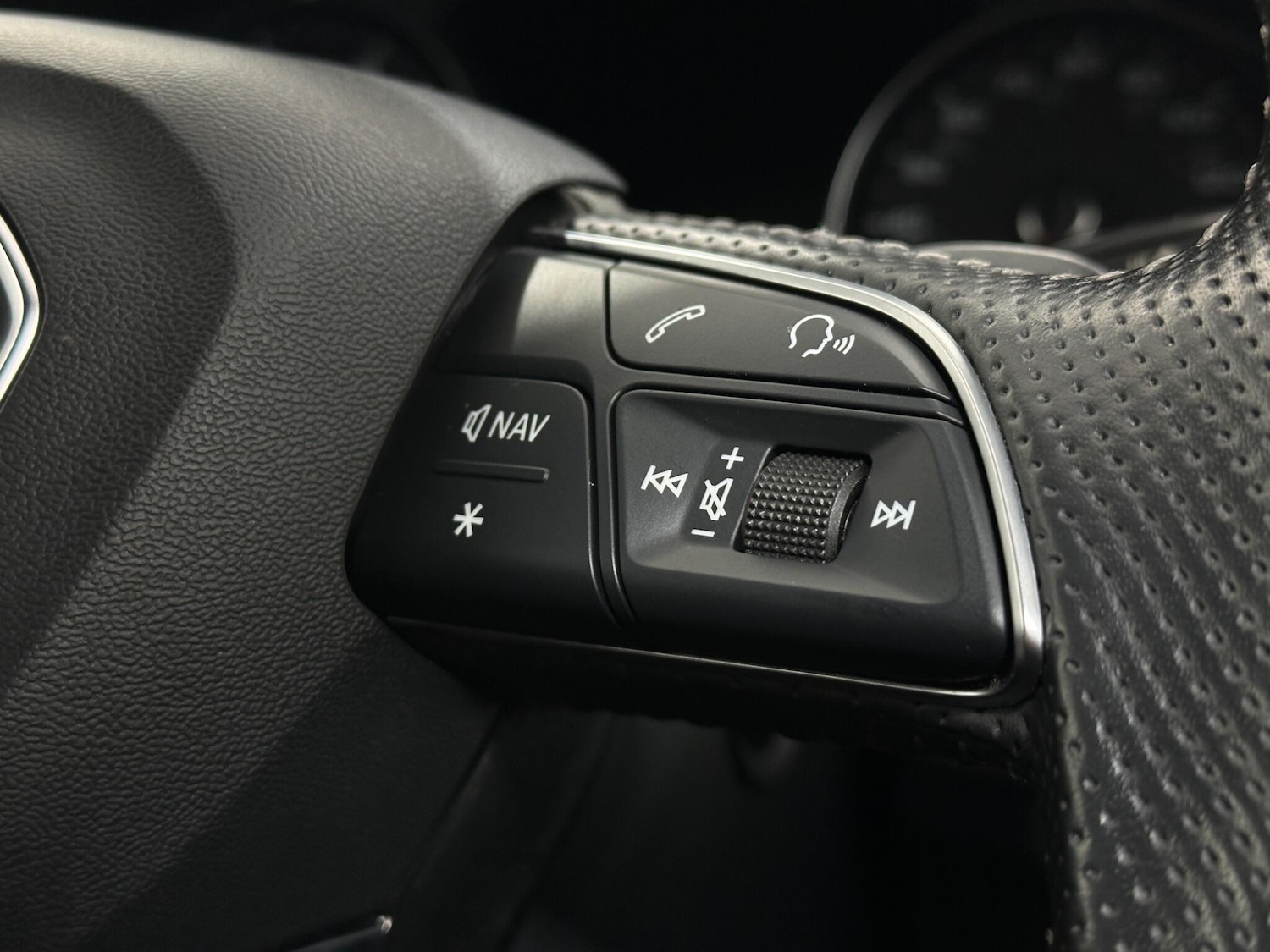 Used Audi Q5 2018 for sale - 76878951: Photo 15