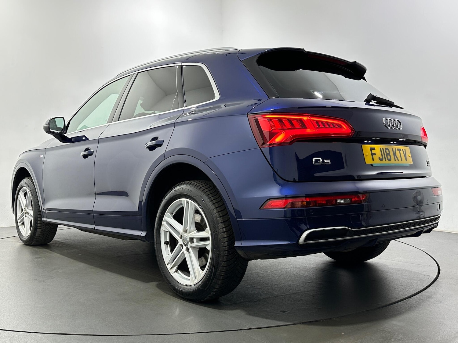 Used Audi Q5 2018 for sale - 76878951: Photo 47