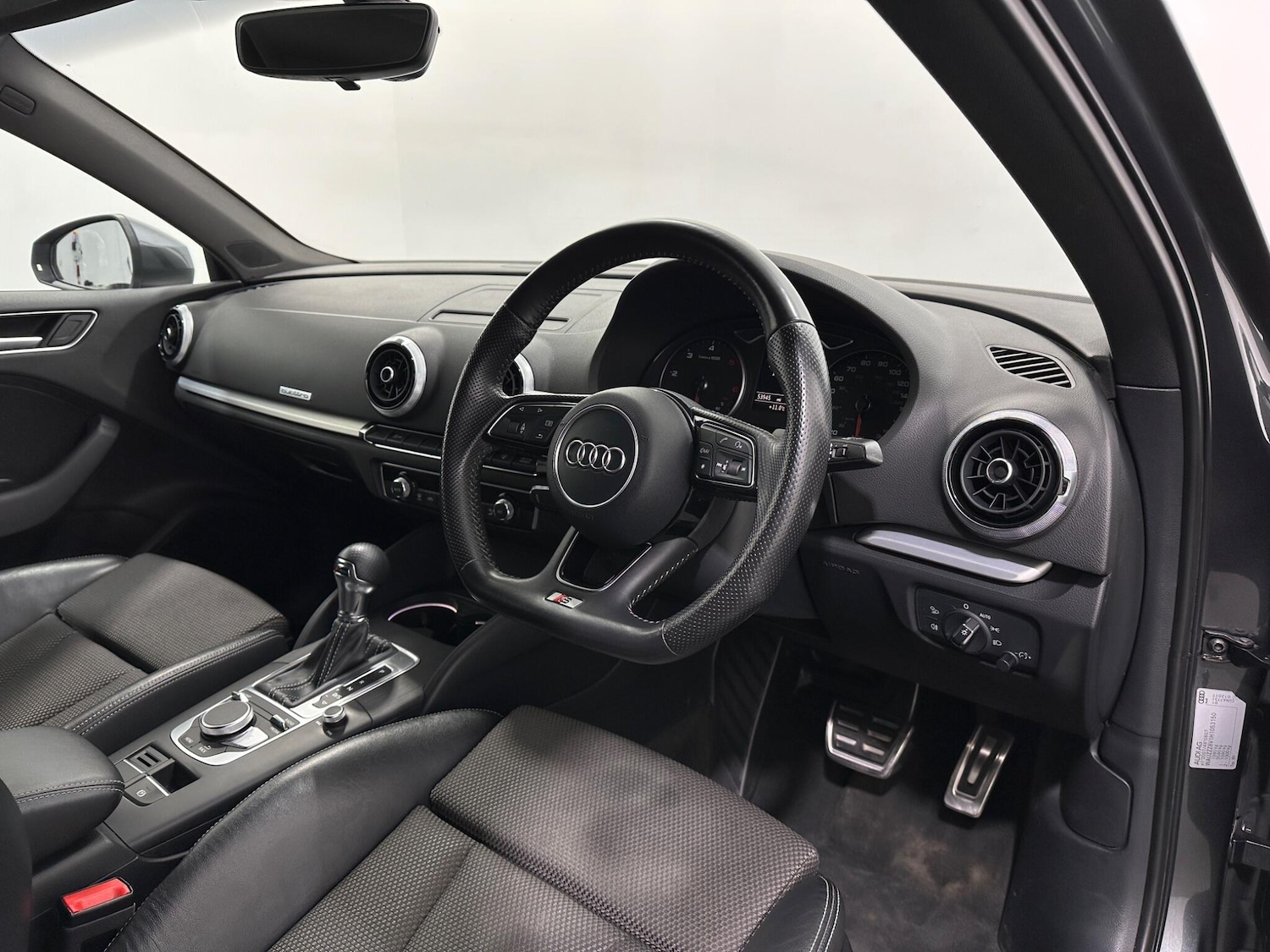 Used Audi A3 2017 for sale - 76899387: Photo 10