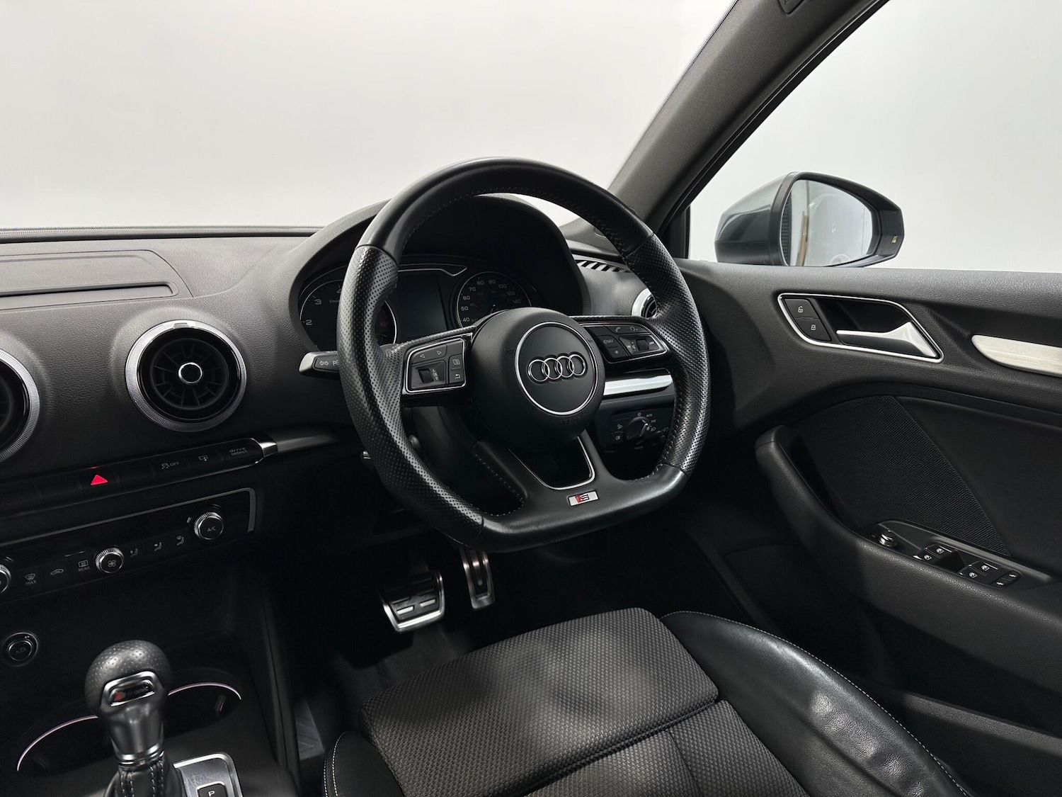 Used Audi A3 2017 for sale - 76899387: Photo 11