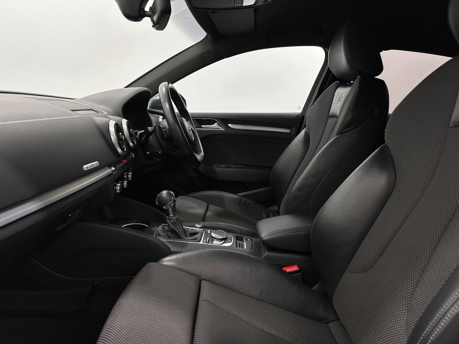 Used Audi A3 2017 for sale - 76899387: Photo 32