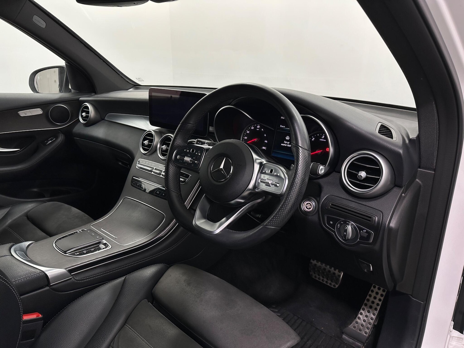 Used Mercedes-Benz GLC 2020 for sale - 76878504: Photo 10