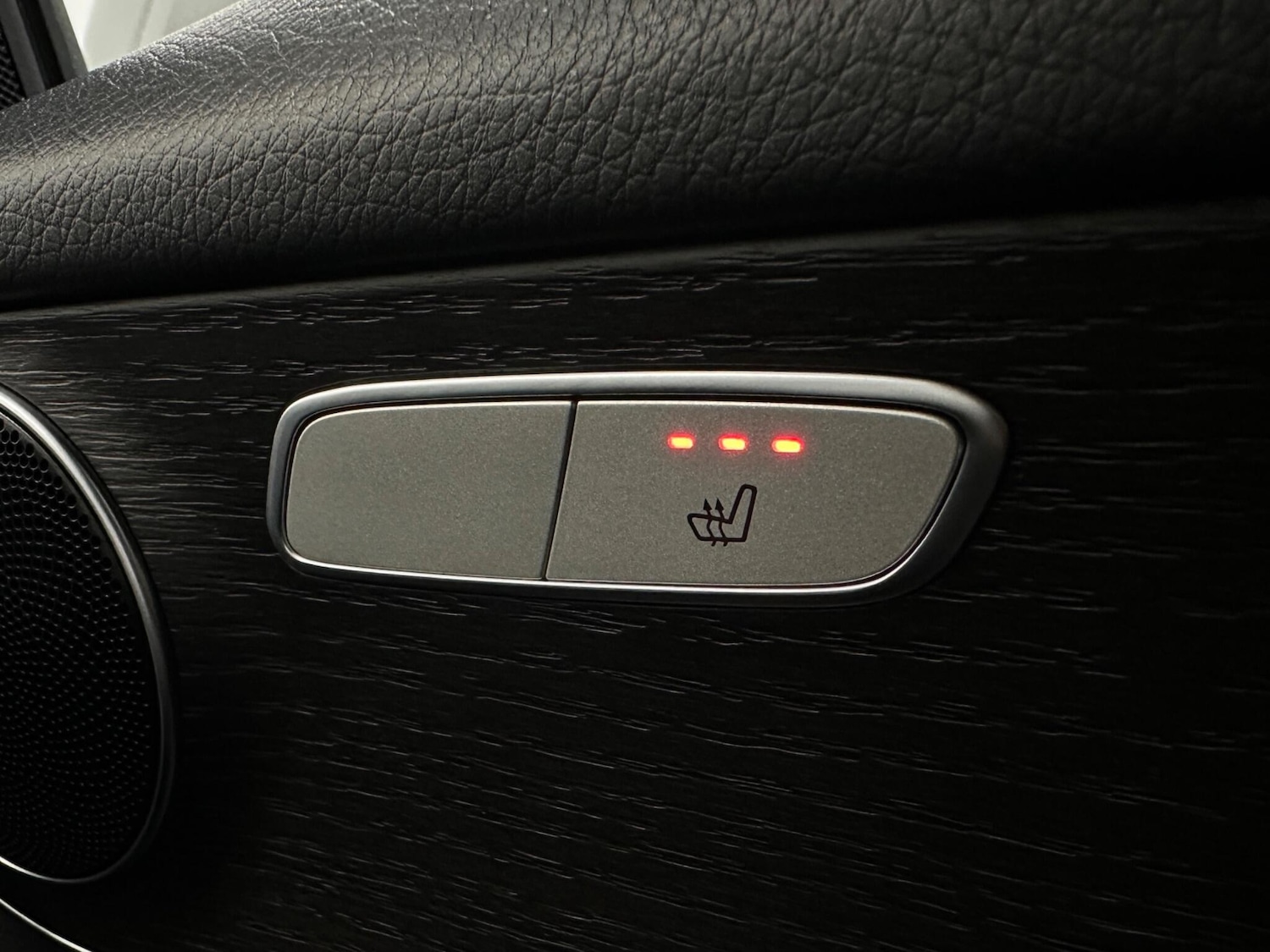 Used Mercedes-Benz GLC 2020 for sale - 76878504: Photo 19