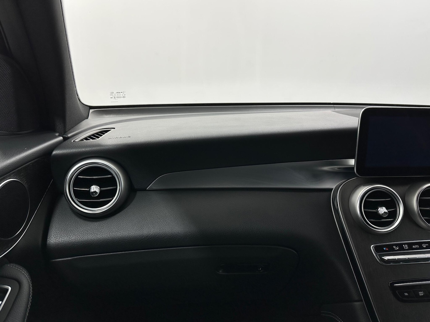 Used Mercedes-Benz GLC 2020 for sale - 76878504: Photo 29