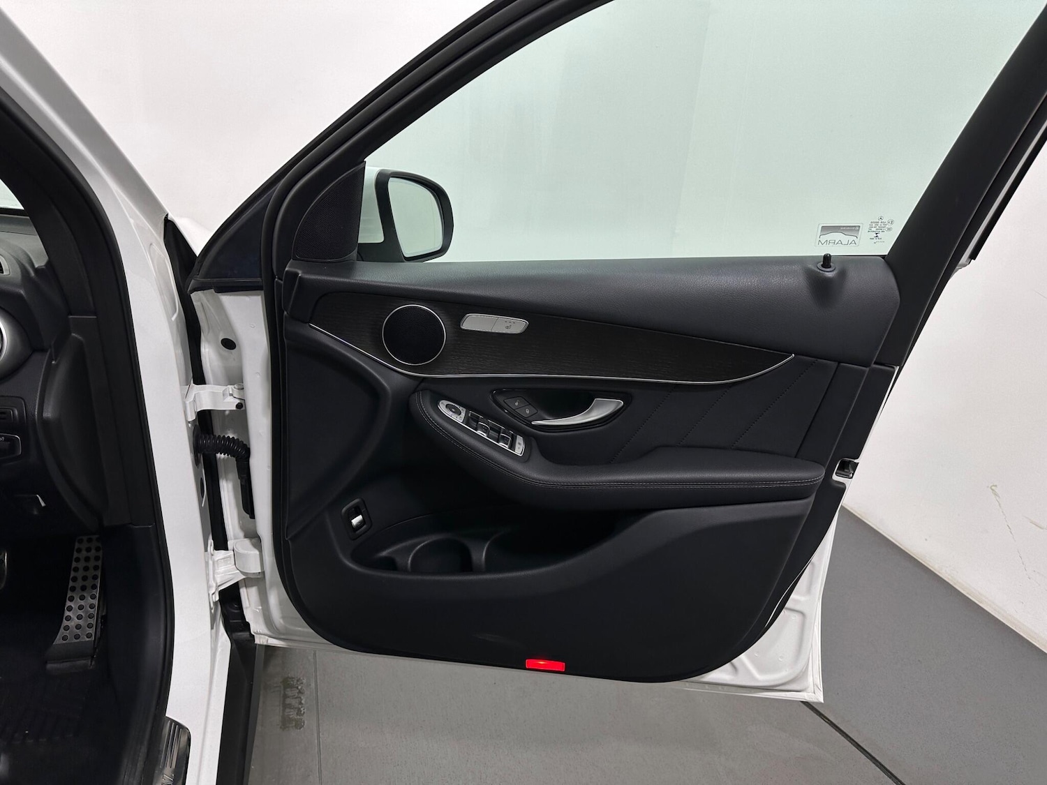 Used Mercedes-Benz GLC 2020 for sale - 76878504: Photo 33