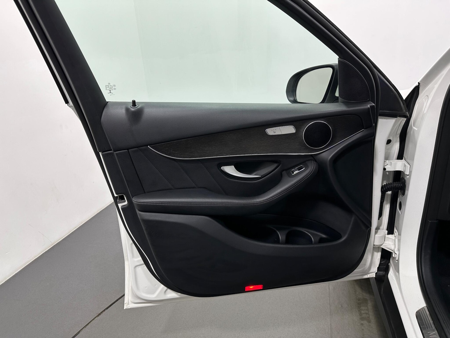 Used Mercedes-Benz GLC 2020 for sale - 76878504: Photo 36