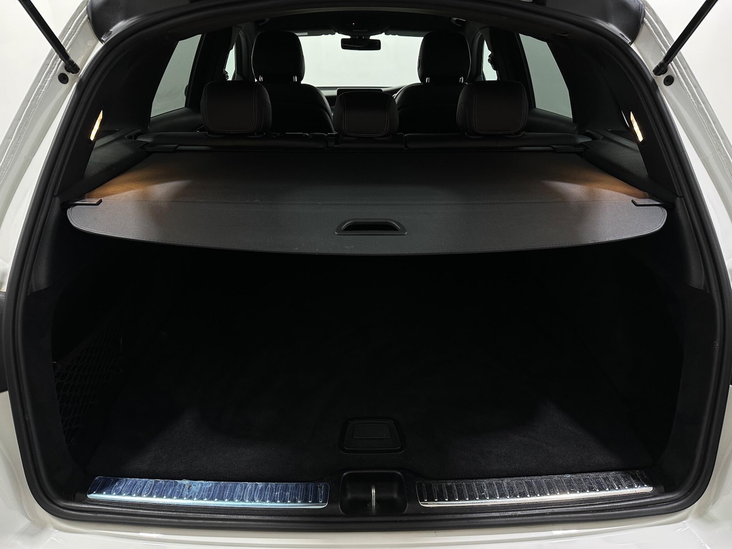 Used Mercedes-Benz GLC 2020 for sale - 76878504: Photo 46