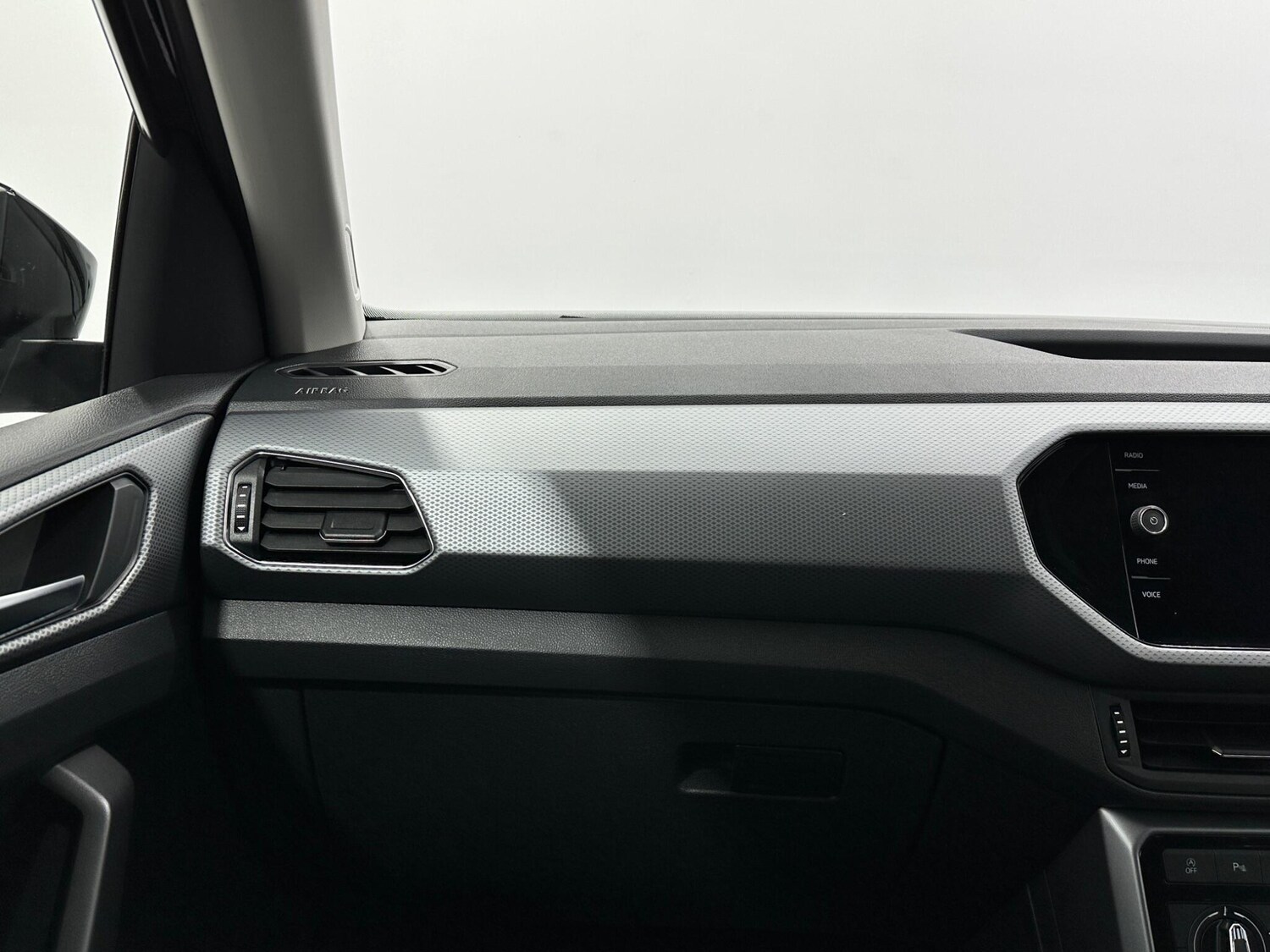 Used Volkswagen T-Cross 2022 for sale - 77723353: Photo 29