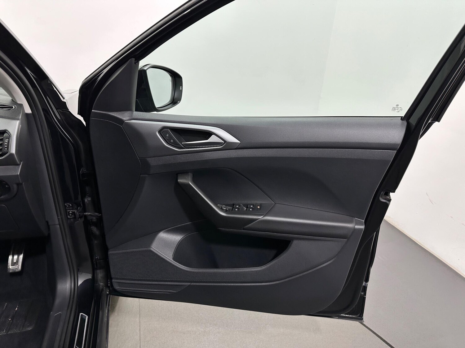 Used Volkswagen T-Cross 2022 for sale - 77723353: Photo 34