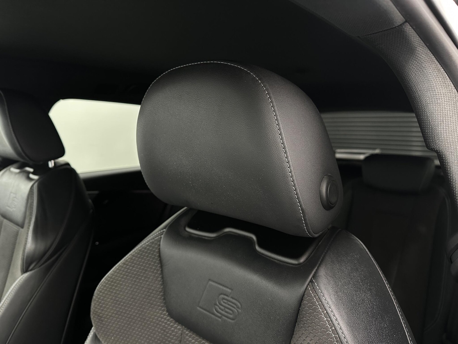 Used Audi A4 Avant for sale - 77565168: Photo 37