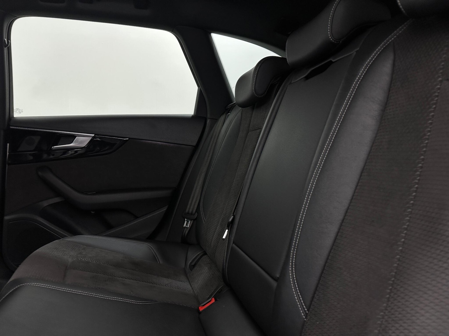 Used Audi A4 Avant for sale - 77565168: Photo 40