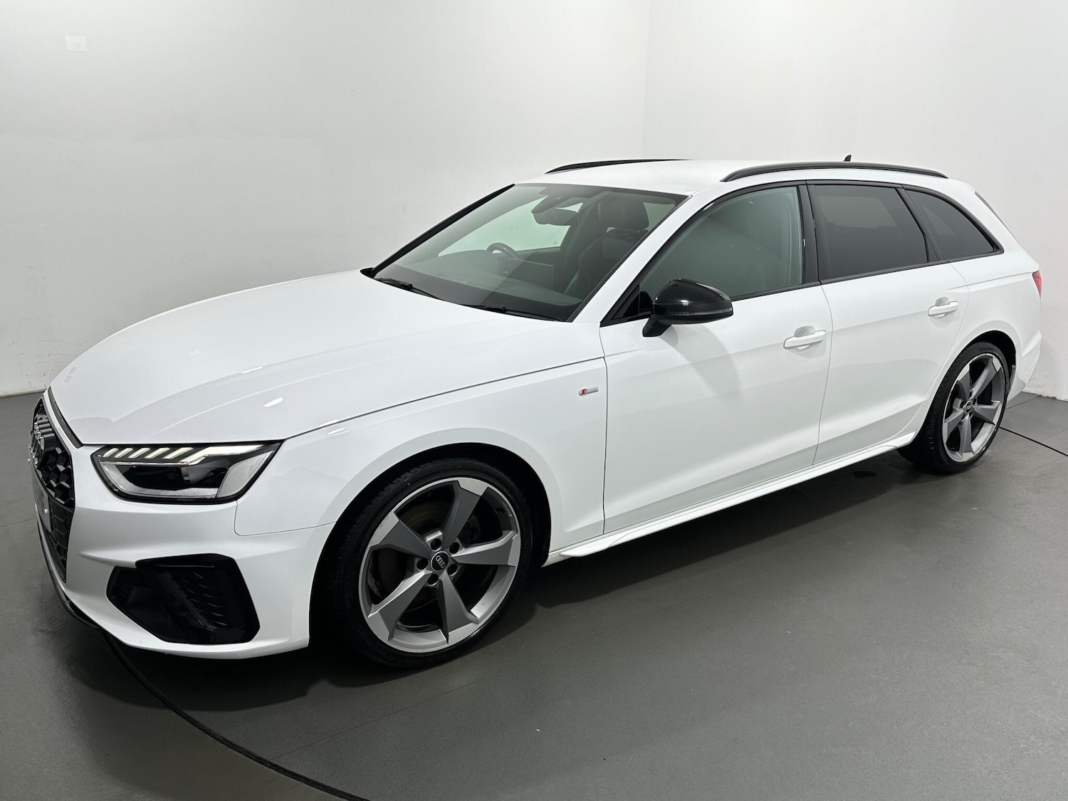 Used Audi A4 Avant for sale - 77565168: Photo 55