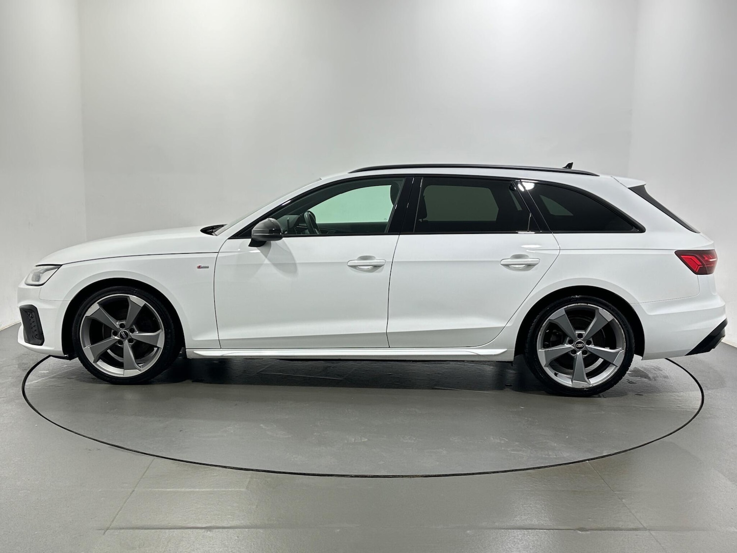 Used Audi A4 Avant for sale - 77565168: Photo 6