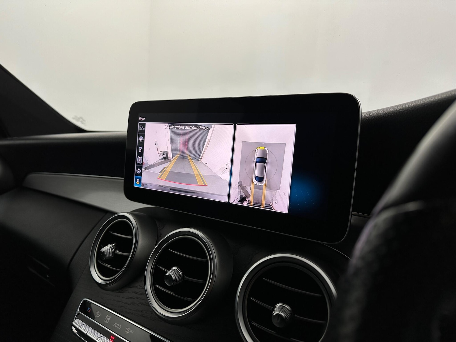 Used Mercedes-Benz C Class 2020 for sale - 76926082: Photo 24