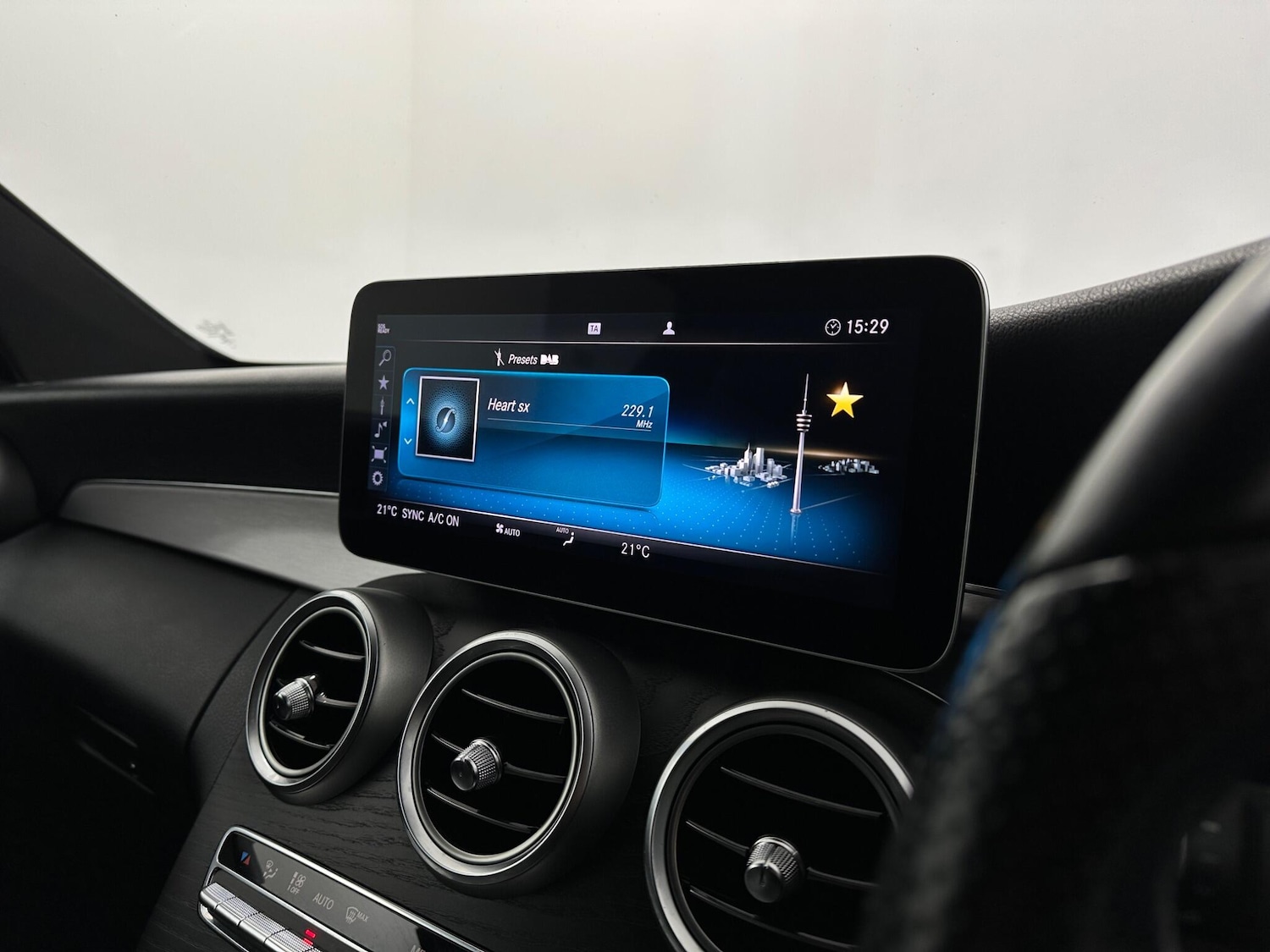 Used Mercedes-Benz C Class 2020 for sale - 76926082: Photo 27