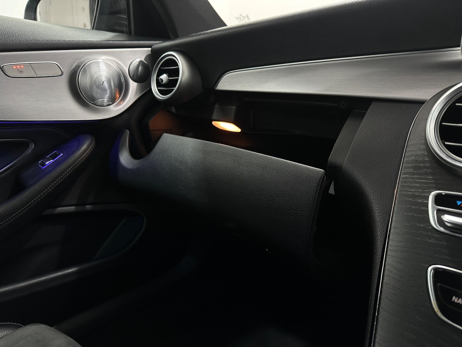 Used Mercedes-Benz C Class 2020 for sale - 76926082: Photo 29