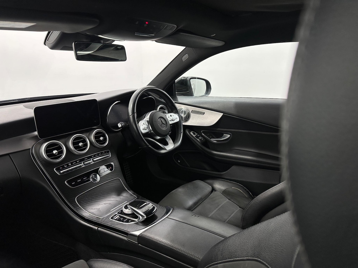 Used Mercedes-Benz C Class 2020 for sale - 76926082: Photo 30