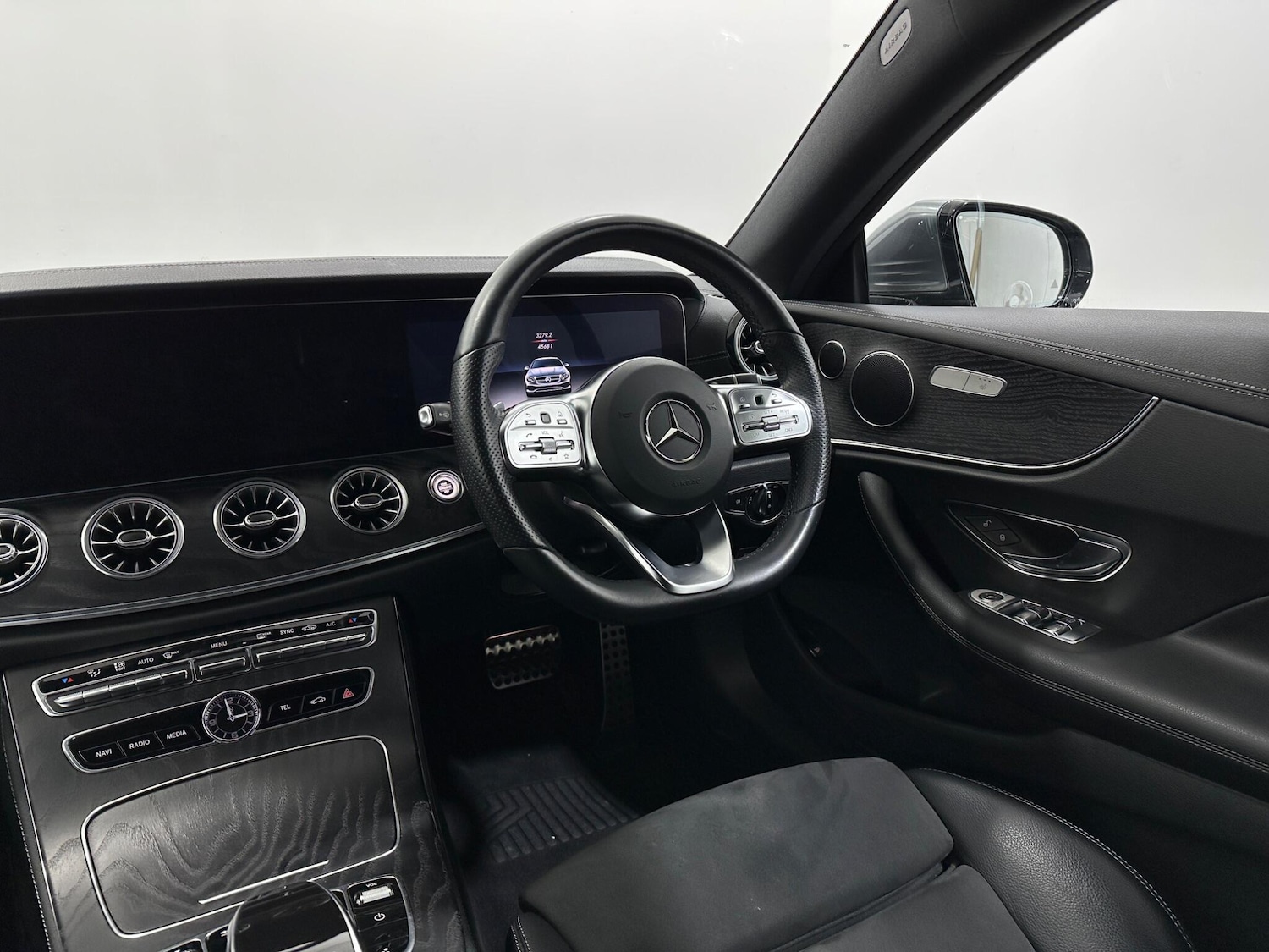 Used Mercedes-Benz E Class 2019 for sale - 77191690: Photo 12