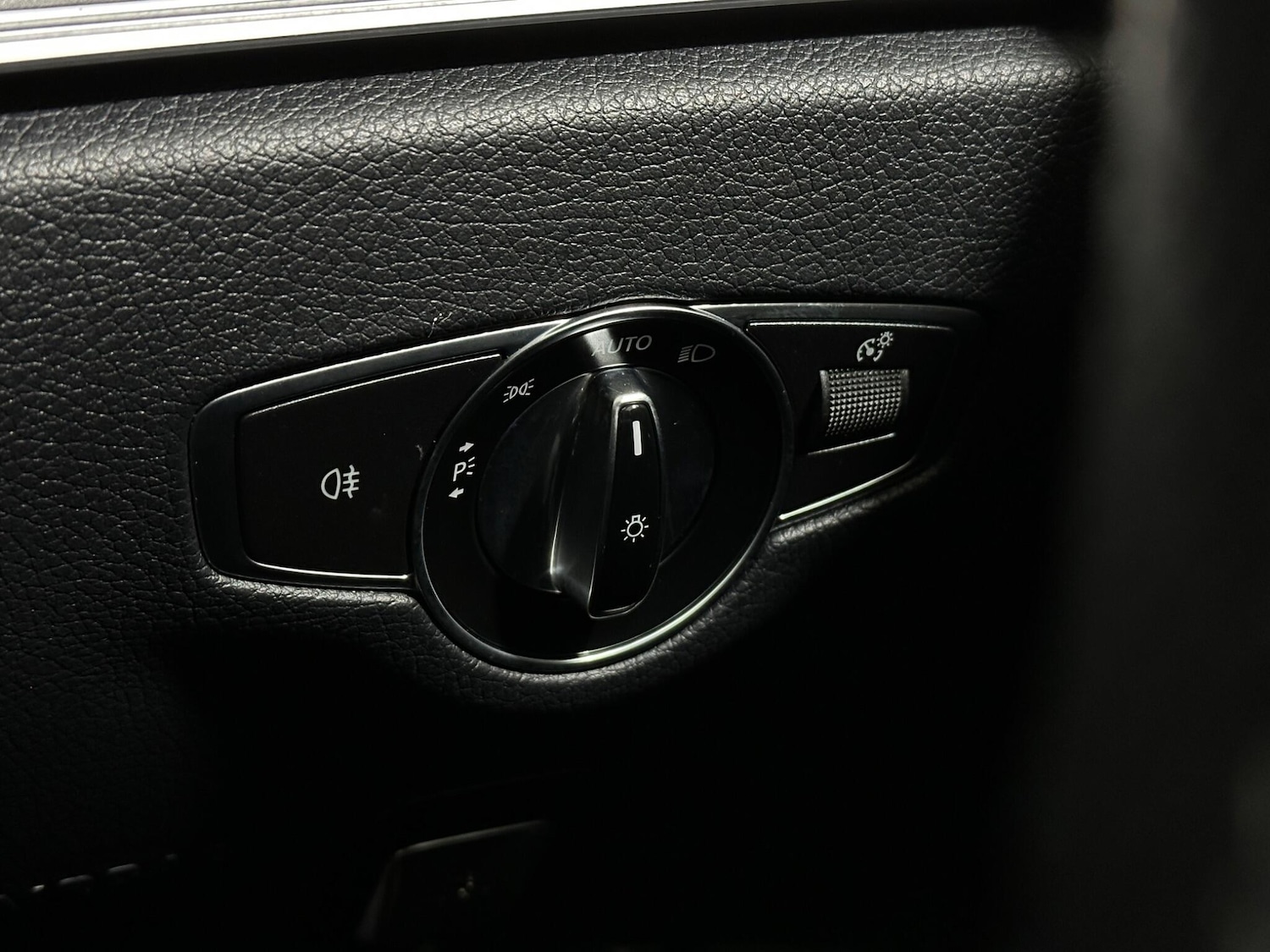 Used Mercedes-Benz E Class 2019 for sale - 77191690: Photo 17