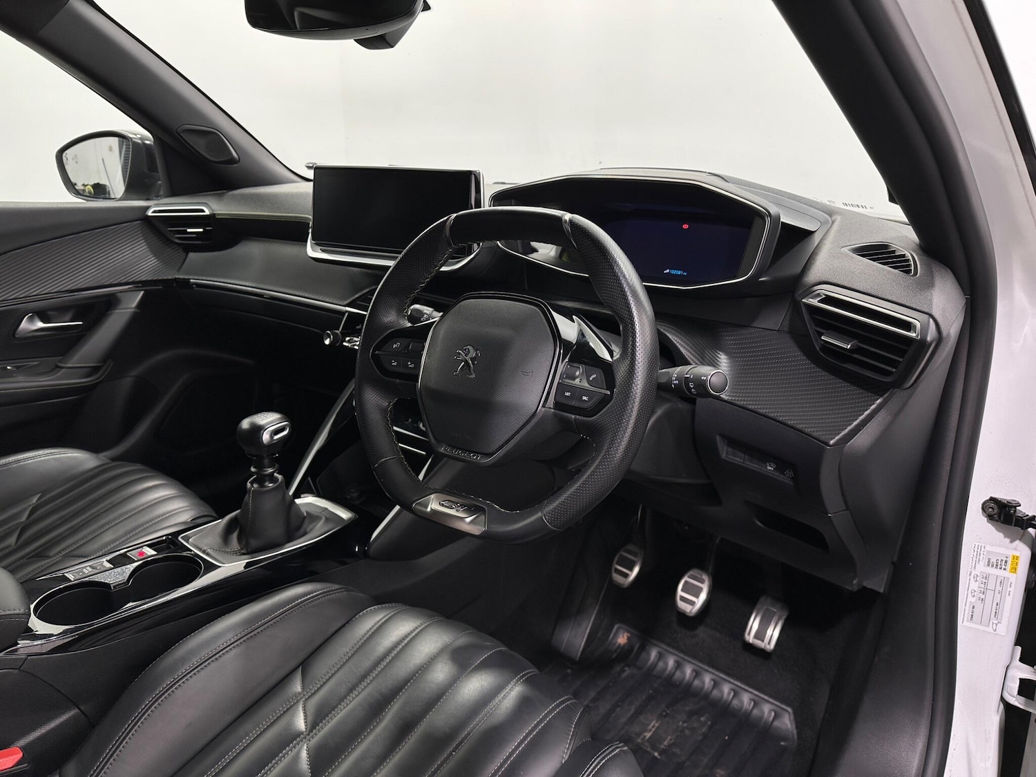 Used Peugeot 2008 2021 for sale - 76878588: Photo 10