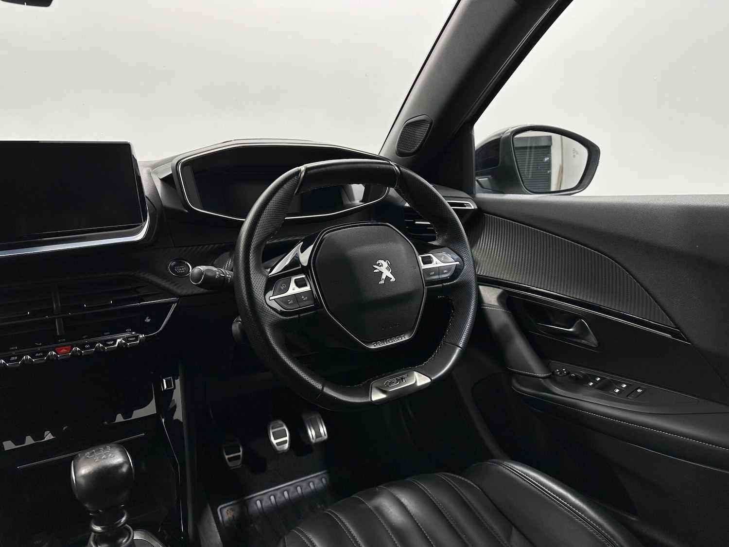 Used Peugeot 2008 2021 for sale - 76878588: Photo 11