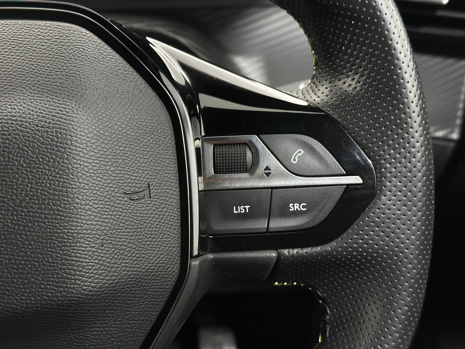 Used Peugeot 2008 2021 for sale - 76878588: Photo 15