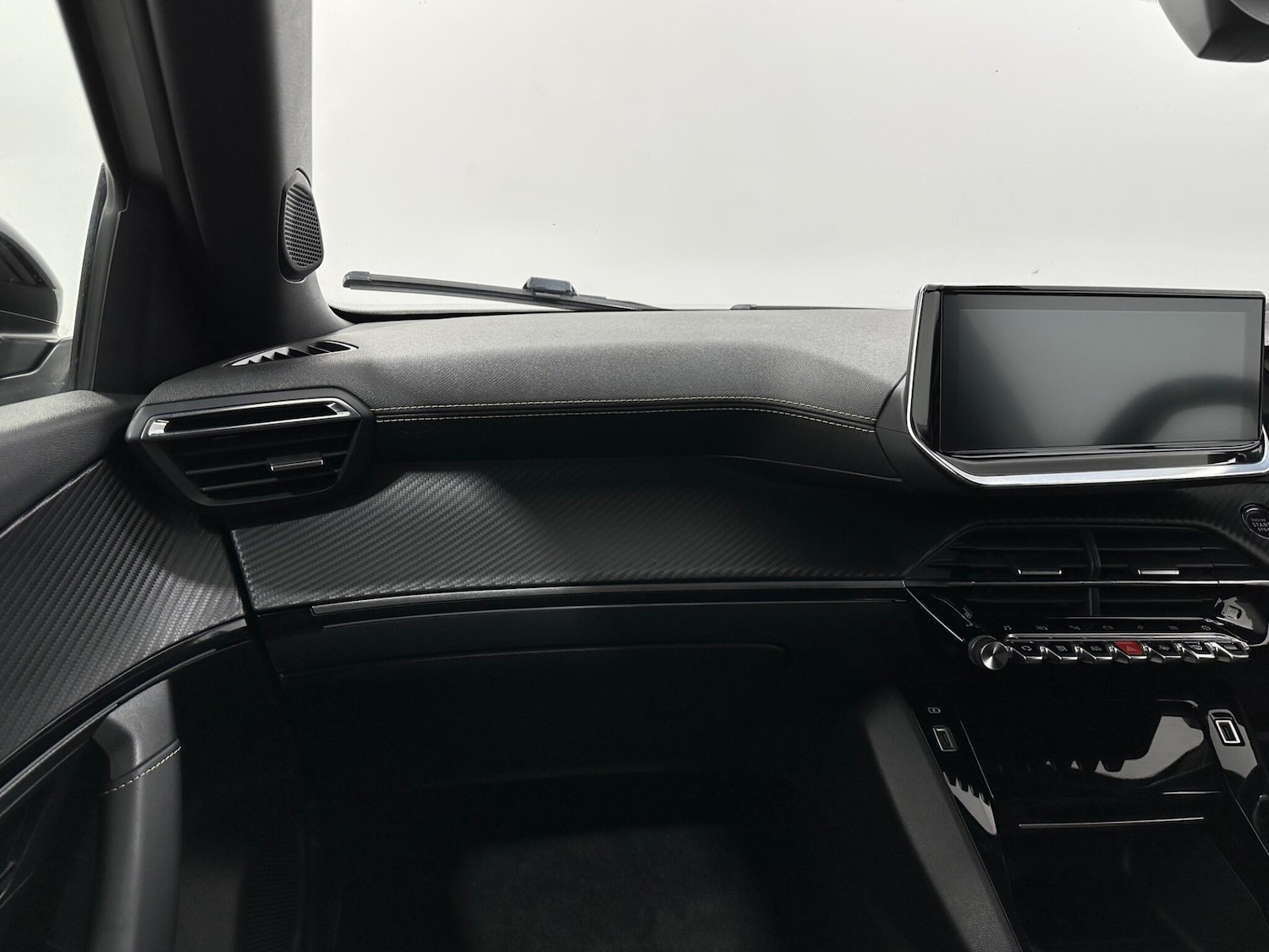 Used Peugeot 2008 2021 for sale - 76878588: Photo 28