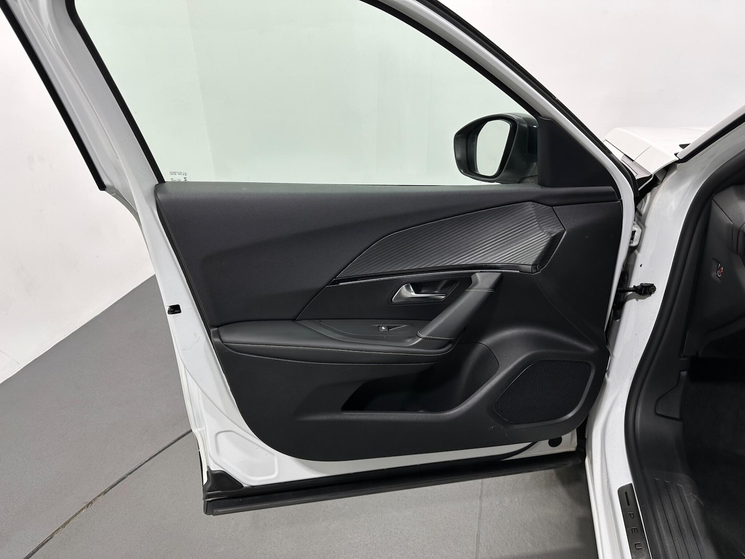 Used Peugeot 2008 2021 for sale - 76878588: Photo 35